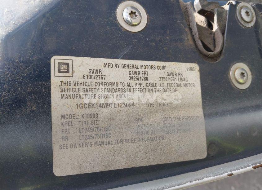 Photo 9 of 1996 Chevrolet Gmt-400 K1500 (VIN 1GCEK14M9TE123094)