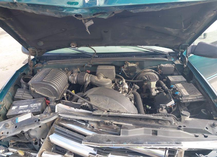 Photo 10 of 1998 Chevrolet K1500 FLEETSIDE (VIN 1GCEK14R3WZ105490)