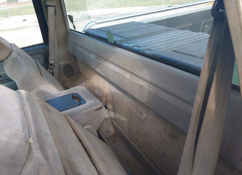 Photo 8 of 1998 Chevrolet K1500 FLEETSIDE (VIN 1GCEK14R3WZ105490)