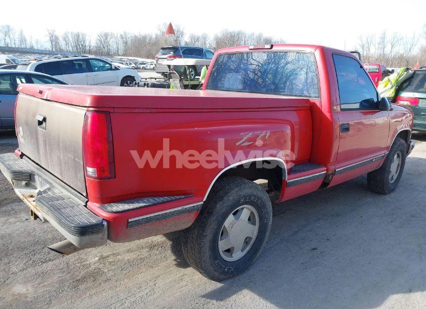 Photo 4 of 1998 Chevrolet K1500 SPORTSIDE (VIN 1GCEK14R4WZ107670)