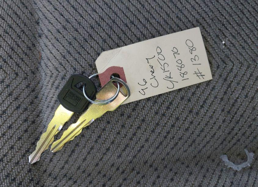 Photo 11 of 1996 Chevrolet Gmt-400 K1500 (VIN 1GCEK14R6TZ188070)