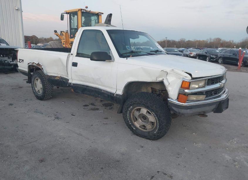 1998 Chevrolet K1500 FLEETSIDE (VIN 1GCEK14R9WE224295) main photo