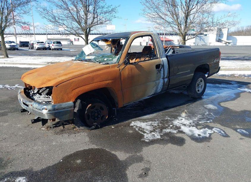 Photo 2 of 2003 Chevrolet Silverado 1500 (VIN 1GCEK14T03Z248517)