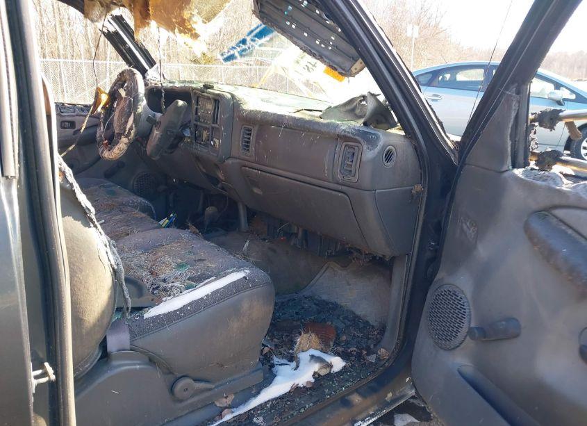 Photo 5 of 2003 Chevrolet Silverado 1500 (VIN 1GCEK14T03Z248517)