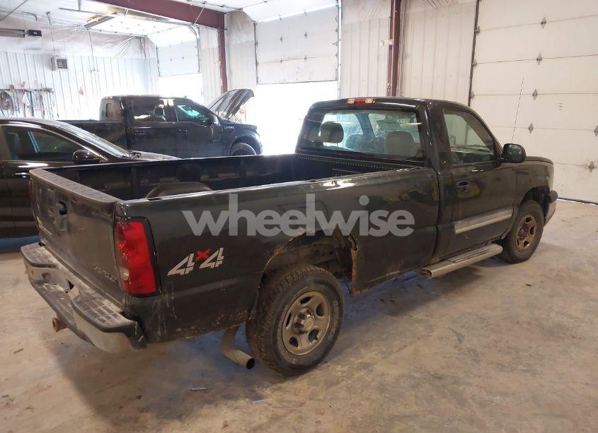 Photo 4 of 2004 Chevrolet Silverado 1500 LS (VIN 1GCEK14T04E225456)