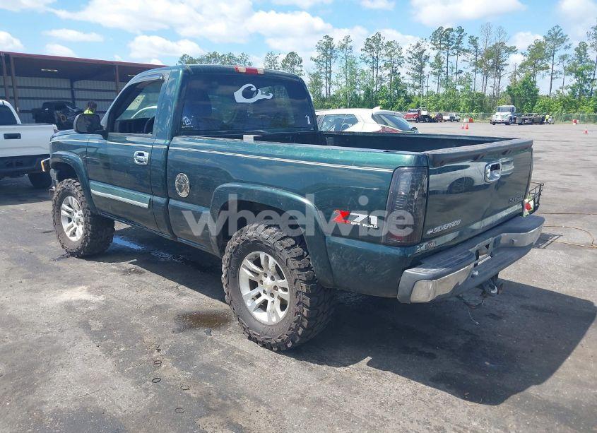 Photo 3 of 2004 Chevrolet Silverado 1500 Z71 (VIN 1GCEK14T04Z325260)