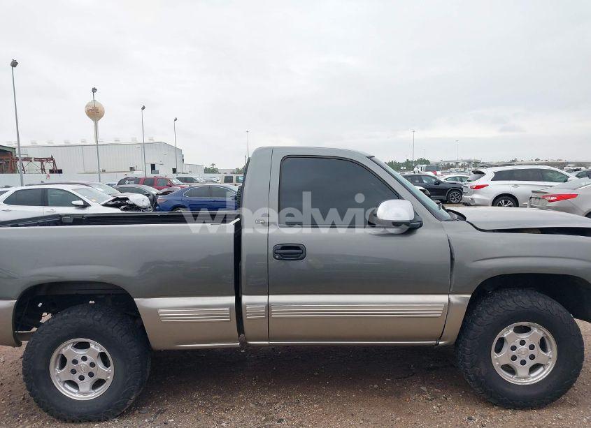 Photo 14 of 2000 Chevrolet Silverado 1500 LS (VIN 1GCEK14T0YZ173115)