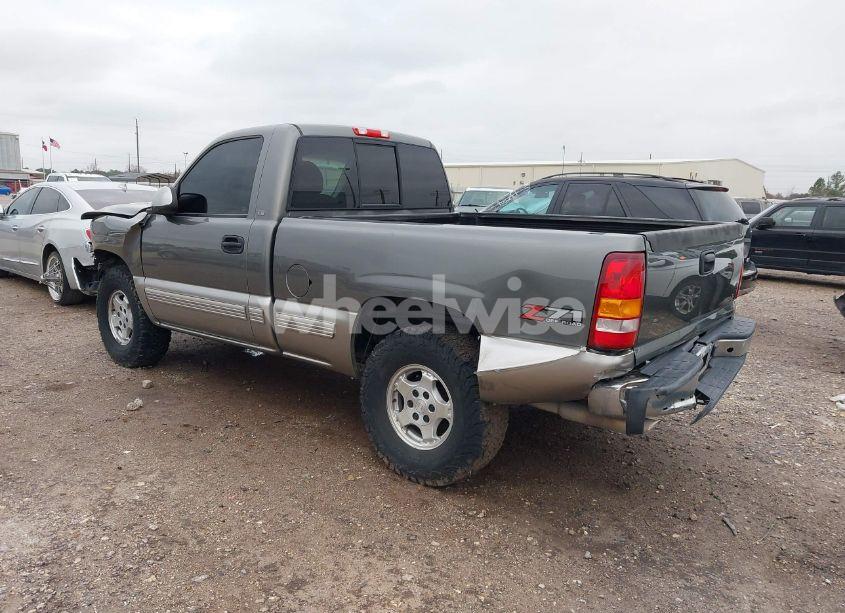 Photo 3 of 2000 Chevrolet Silverado 1500 LS (VIN 1GCEK14T0YZ173115)