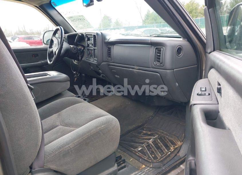 Photo 5 of 2003 Chevrolet Silverado 1500 LS (VIN 1GCEK14T13E294994)