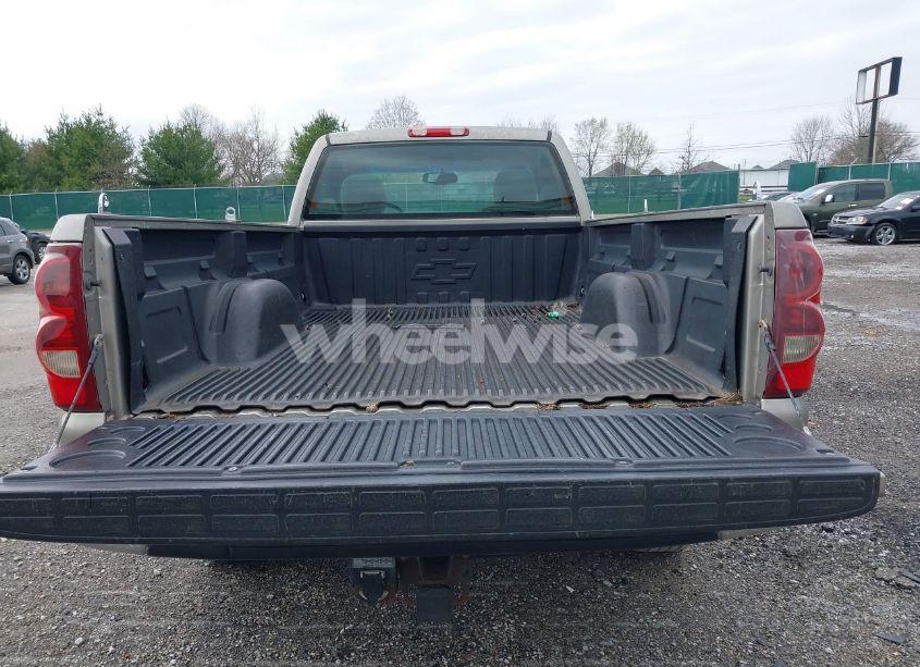 Photo 8 of 2003 Chevrolet Silverado 1500 LS (VIN 1GCEK14T13E294994)