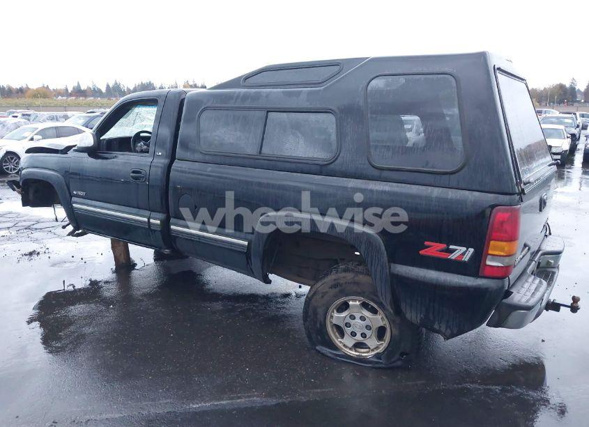 Photo 3 of 2000 Chevrolet Silverado 1500 LS (VIN 1GCEK14T1YZ106541)