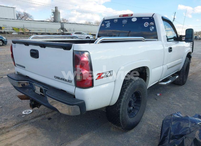 Photo 4 of 2004 Chevrolet Silverado 1500 Z71 (VIN 1GCEK14T24Z295677)