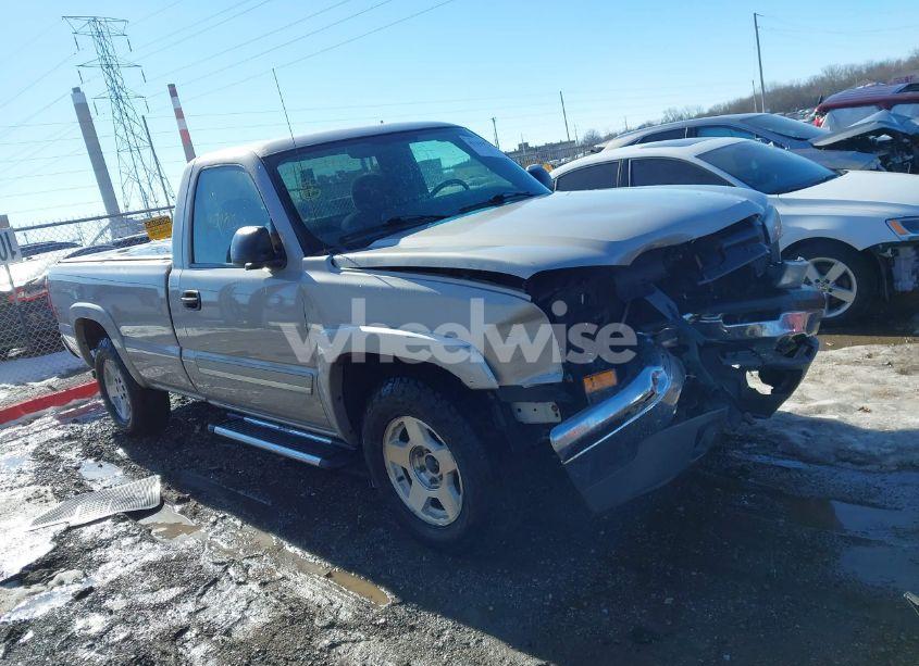2005 Chevrolet Silverado 1500 Z71 (VIN 1GCEK14T25Z305853) main photo