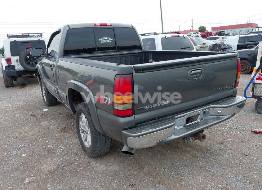 Photo 3 of 2000 Chevrolet Silverado 1500 LS (VIN 1GCEK14T2YZ134087)