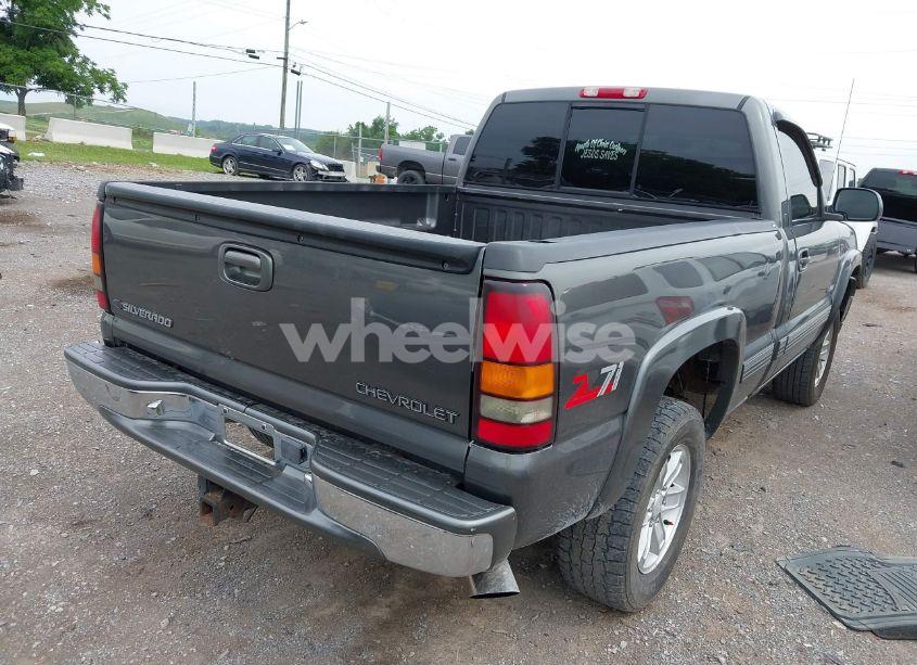 Photo 4 of 2000 Chevrolet Silverado 1500 LS (VIN 1GCEK14T2YZ134087)