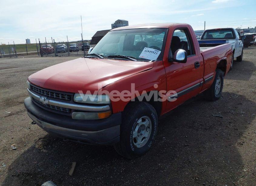 Photo 2 of 1999 Chevrolet Silverado 1500 LS (VIN 1GCEK14T3XZ147493)
