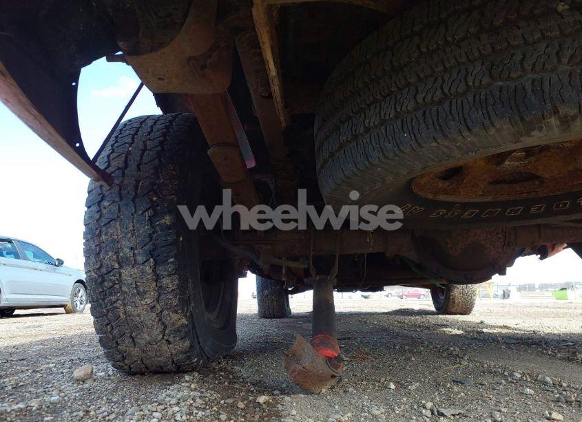 Photo 6 of 1999 Chevrolet Silverado 1500 LS (VIN 1GCEK14T3XZ147493)