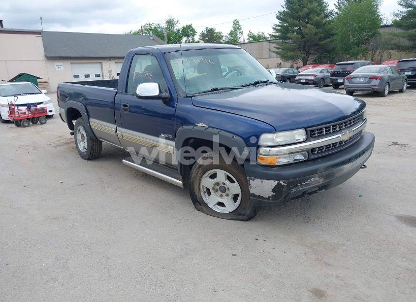 2001 Chevrolet Silverado 1500 LS (VIN 1GCEK14T41E271738) main photo