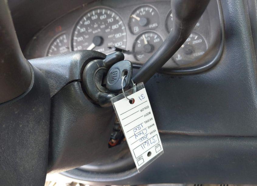 Photo 11 of 2000 Chevrolet Silverado 1500 LS (VIN 1GCEK14T5YZ371611)