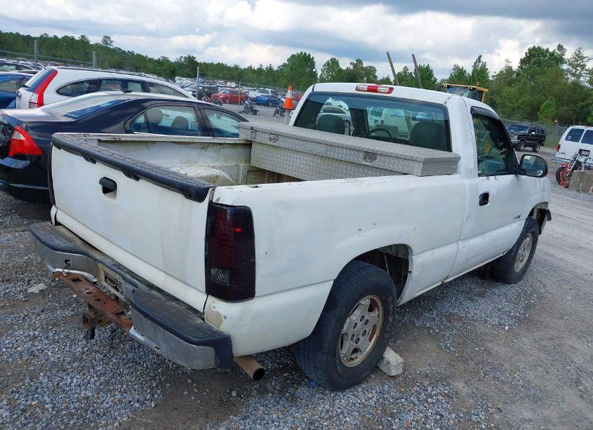 Photo 4 of 2000 Chevrolet Silverado 1500 LS (VIN 1GCEK14T5YZ371611)