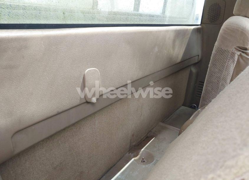 Photo 8 of 1999 Chevrolet Silverado 1500 LS (VIN 1GCEK14T7XE117176)