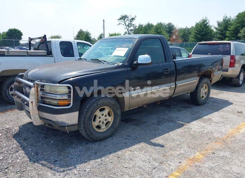 Photo 2 of 2002 Chevrolet Silverado 1500 LS (VIN 1GCEK14T82Z314441)