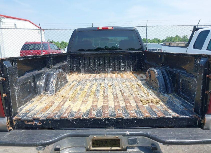 Photo 8 of 2002 Chevrolet Silverado 1500 LS (VIN 1GCEK14T82Z314441)