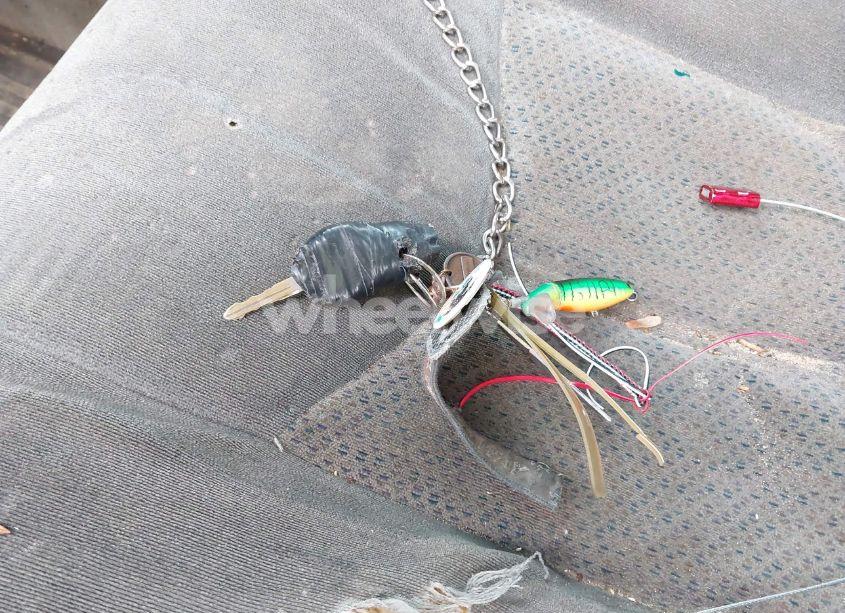 Photo 11 of 2004 Chevrolet Silverado 1500 Z71 (VIN 1GCEK14T84E219016)