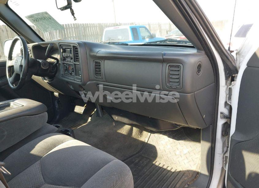 Photo 5 of 2004 Chevrolet Silverado 1500 LS (VIN 1GCEK14T84Z193221)