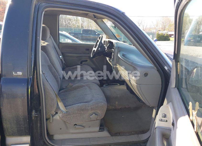 Photo 5 of 1999 Chevrolet Silverado 1500 LS (VIN 1GCEK14T8XE115517)