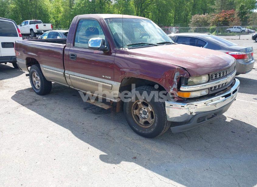 2000 Chevrolet Silverado 1500 LS (VIN 1GCEK14T8YE137776) main photo