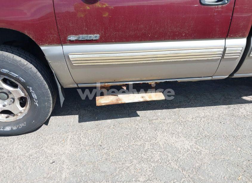 Photo 15 of 2000 Chevrolet Silverado 1500 LS (VIN 1GCEK14T8YE137776)