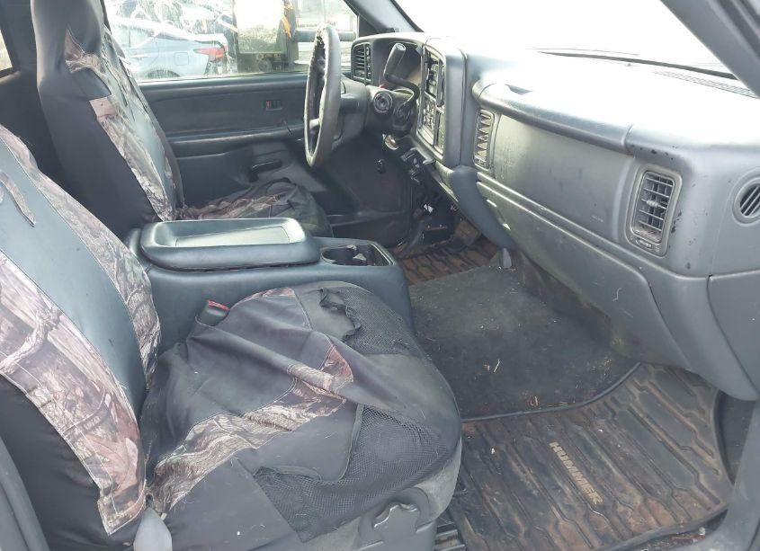 Photo 5 of 2000 Chevrolet Silverado 1500 LS (VIN 1GCEK14T8YZ235165)