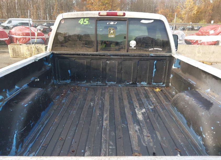 Photo 8 of 2000 Chevrolet Silverado 1500 LS (VIN 1GCEK14T8YZ235165)