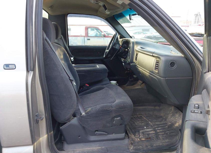 Photo 5 of 2001 Chevrolet Silverado 1500 LS (VIN 1GCEK14T91E108809)