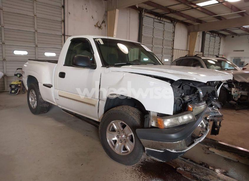 2003 Chevrolet Silverado 1500 LS (VIN 1GCEK14T93Z329886) main photo