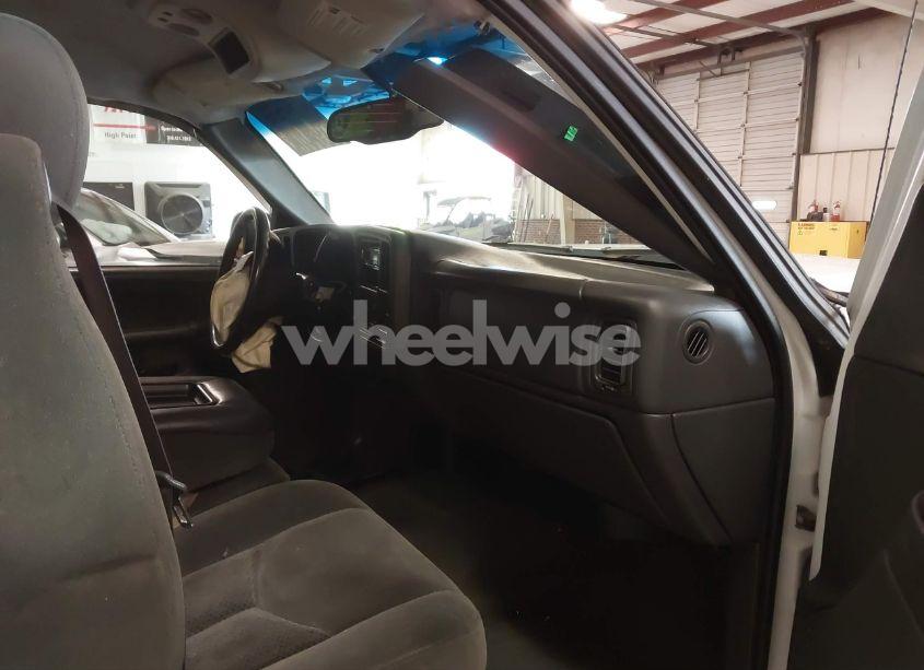 Photo 5 of 2003 Chevrolet Silverado 1500 LS (VIN 1GCEK14T93Z329886)