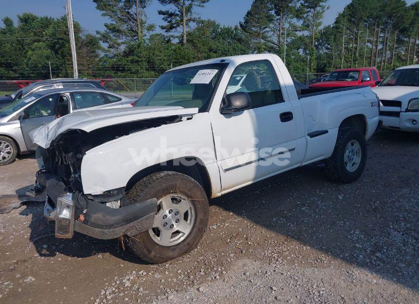 Photo 2 of 2004 Chevrolet Silverado 1500 LS (VIN 1GCEK14T94Z295501)