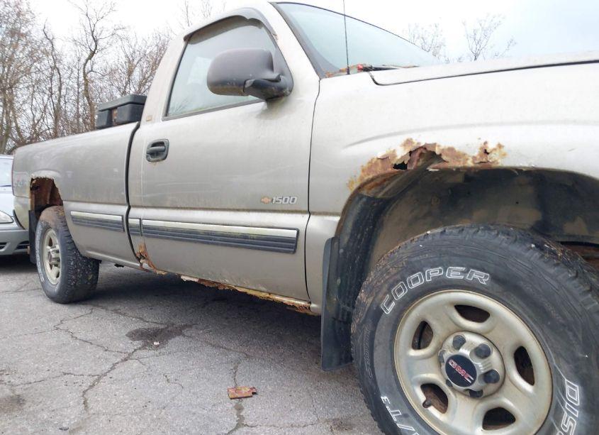 Photo 12 of 2000 Chevrolet Silverado 1500 (VIN 1GCEK14T9YE381369)