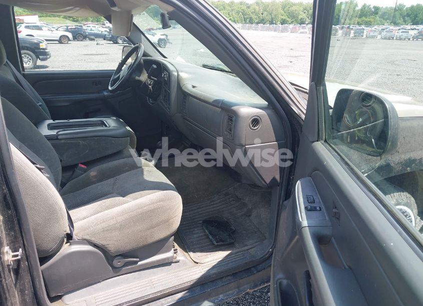 Photo 5 of 2004 Chevrolet Silverado 1500 LS (VIN 1GCEK14TX4E170496)