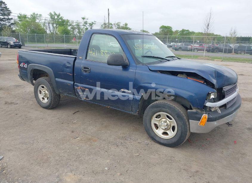2000 Chevrolet Silverado 1500 (VIN 1GCEK14V0YZ223724) main photo