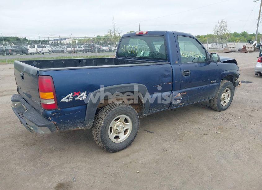 Photo 4 of 2000 Chevrolet Silverado 1500 (VIN 1GCEK14V0YZ223724)