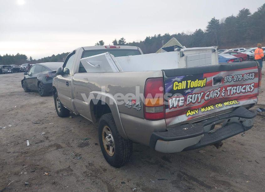 Photo 3 of 2002 Chevrolet Silverado 1500 (VIN 1GCEK14V12Z111201)