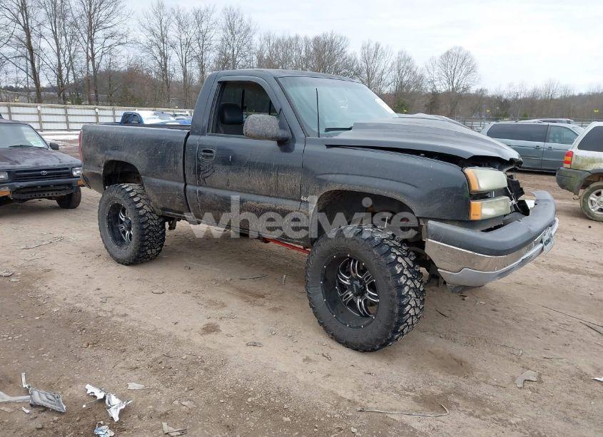 2005 Chevrolet Silverado 1500 (VIN 1GCEK14V15Z118282) main photo