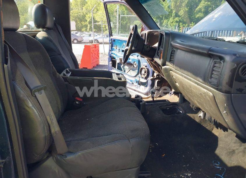 Photo 5 of 2002 Chevrolet Silverado 1500 (VIN 1GCEK14V32Z108462)