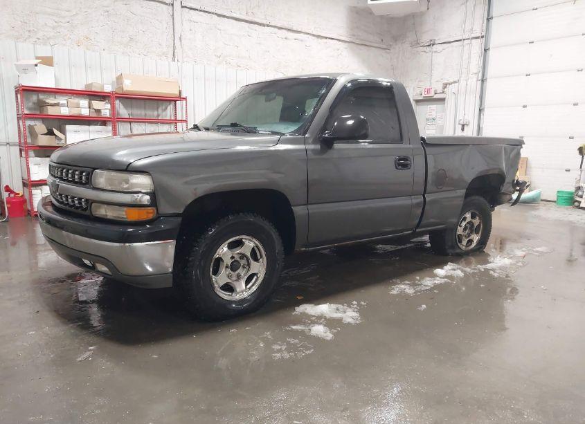Photo 2 of 2001 Chevrolet Silverado 1500 (VIN 1GCEK14V51Z287991)