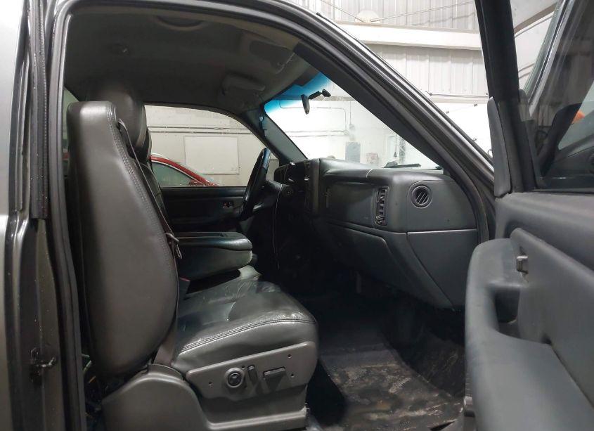 Photo 5 of 2001 Chevrolet Silverado 1500 (VIN 1GCEK14V51Z287991)