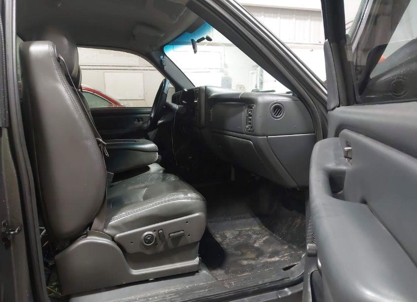 Photo 8 of 2001 Chevrolet Silverado 1500 (VIN 1GCEK14V51Z287991)