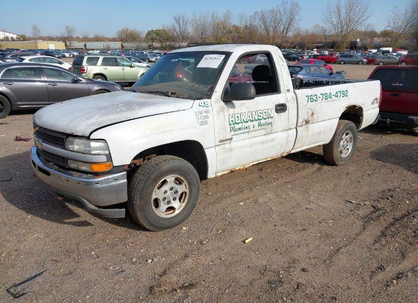 Photo 2 of 2000 Chevrolet Silverado 1500 (VIN 1GCEK14V5YE226335)