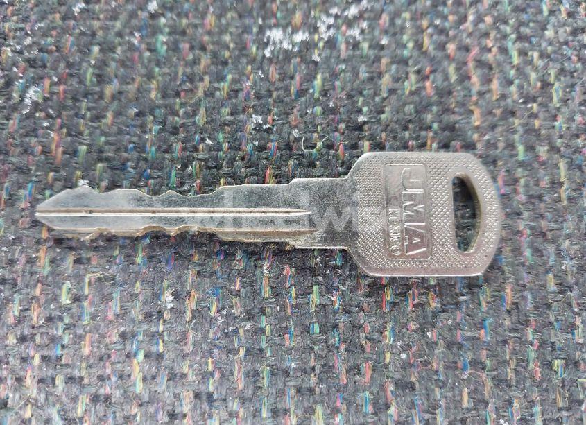 Photo 11 of 2001 Chevrolet Silverado 1500 (VIN 1GCEK14V71E120524)